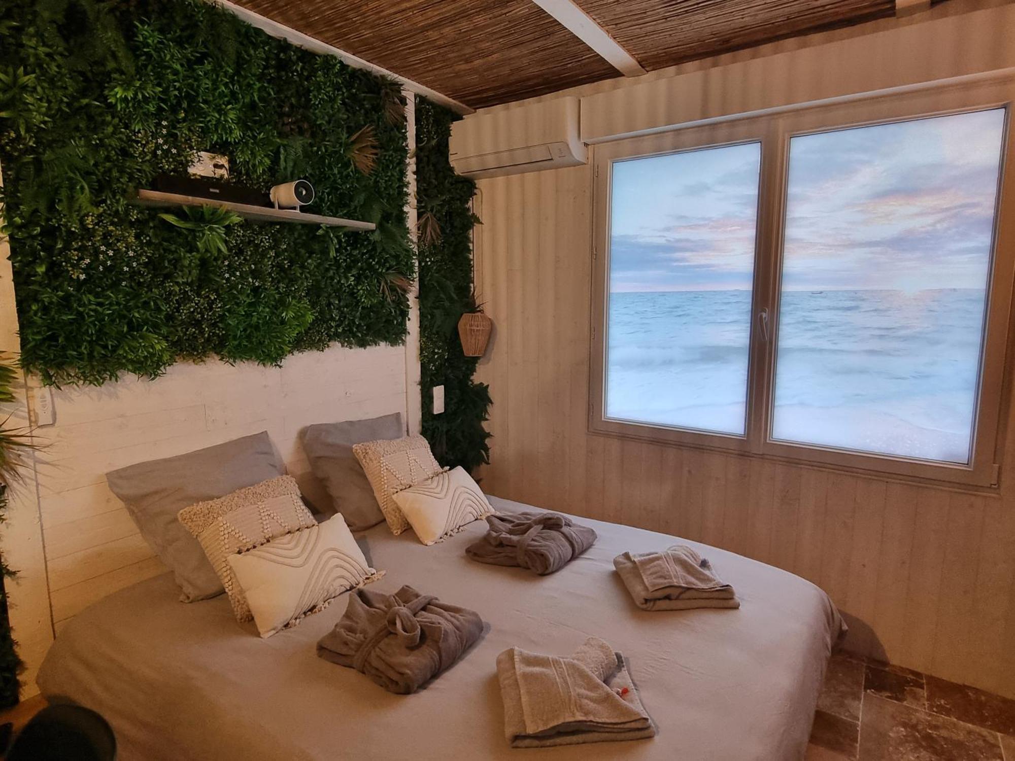 Les Spas De La Mer, Suite & Spa, Love Room, Plein Coeur Du Grau Le Grau-du-Roi Eksteriør bilde