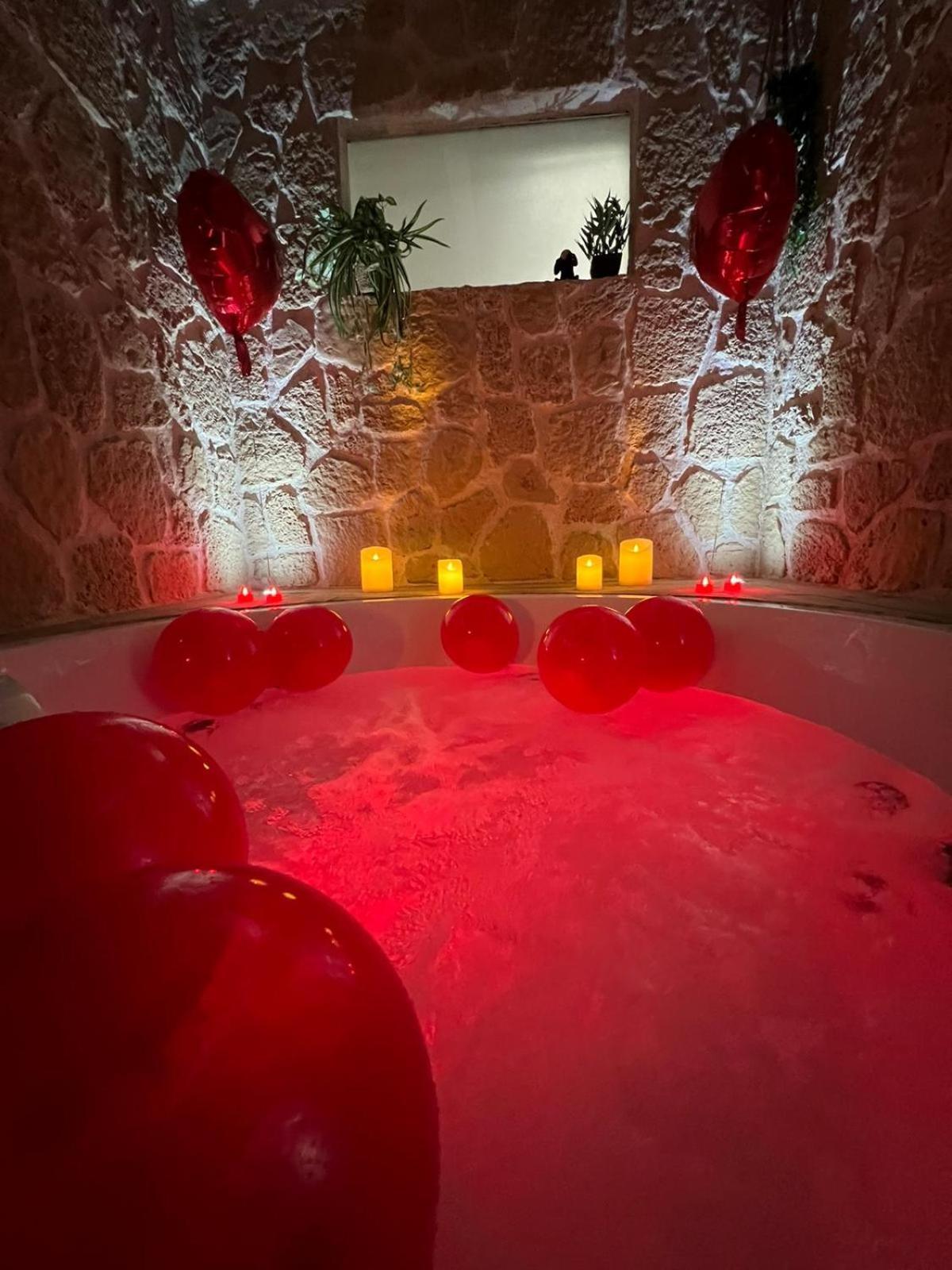 Les Spas De La Mer, Suite & Spa, Love Room, Plein Coeur Du Grau Le Grau-du-Roi Eksteriør bilde